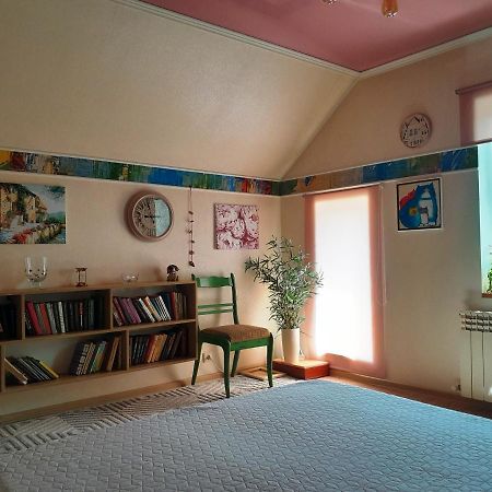 Apartment The Sunrise House Фонтанка Екстер'єр фото